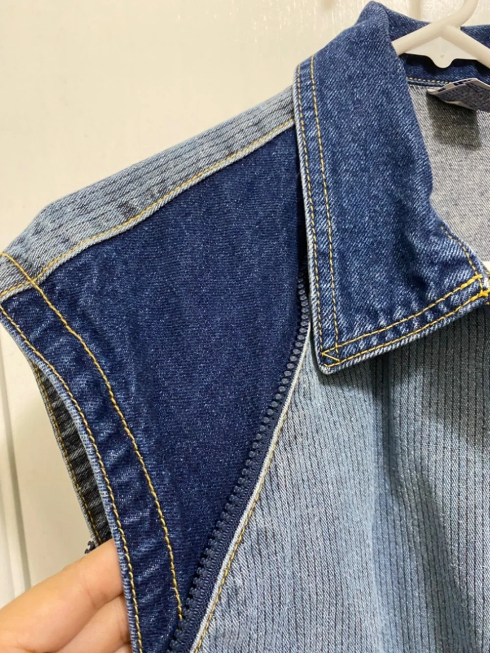 Jordache Size M Women’s Denim Buttoned Up Vest Jacket - Picture 10 of 10